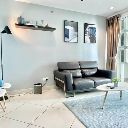 Mansion One Suites - Seaview Modern 2 Bedroom Suites George Town Eksteriør billede