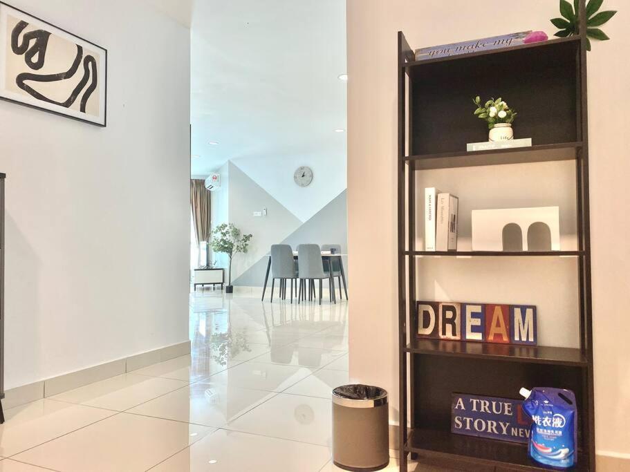 Mansion One Suites - Seaview Modern 2 Bedroom Suites George Town Eksteriør billede